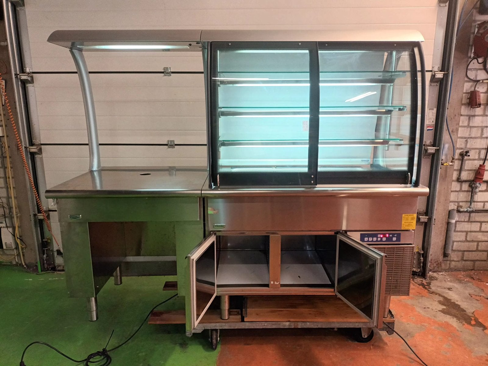 Horeca barkoeling glasdeuren bar buffet koeling elektrolux, Zakelijke goederen, Horeca | Keukenapparatuur, Ophalen, Gebruikt, Koelen en Vriezen