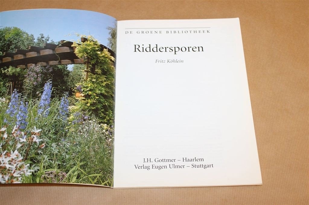 Riddersporen — Tuinplantengids — Groene Bibliotheek, Ophalen of Verzenden, Gelezen, Interieur en Design