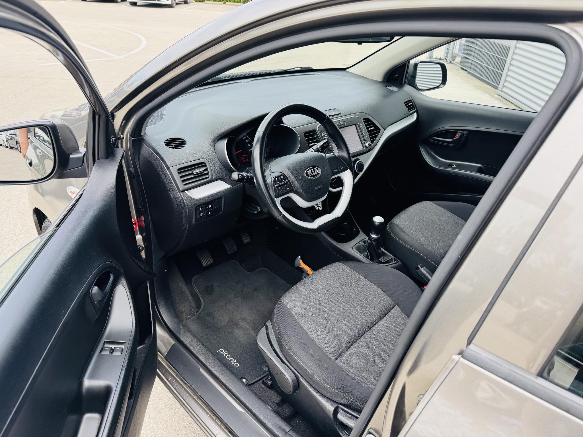 Kia Picanto 1.0 EconomyPlusLineNavigator Draaghaak tbv de fi, Auto's, Kia, Voorwielaandrijving, Stof, Gebruikt, Euro 6