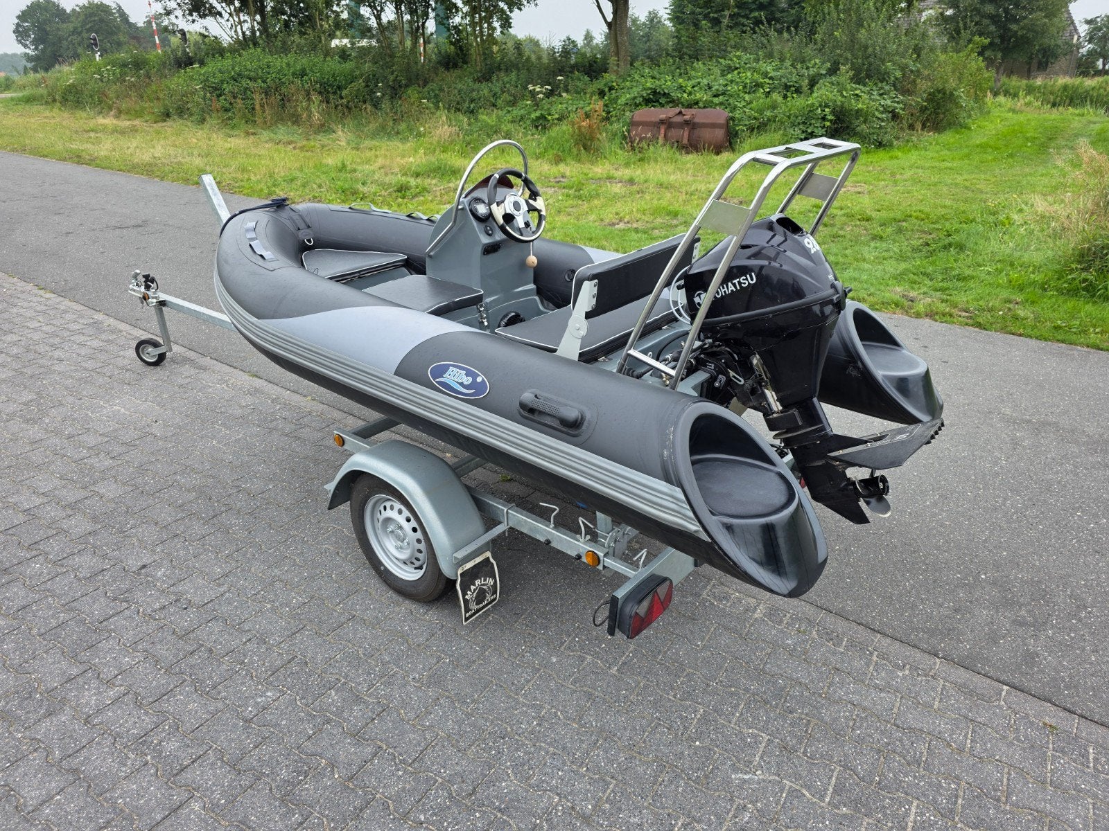 Leuke hibo 330 met buitenboordmotor en trailer, Watersport en Boten, Rubberboten, Inclusief motor, Zo goed als nieuw, Hibo, Ophalen