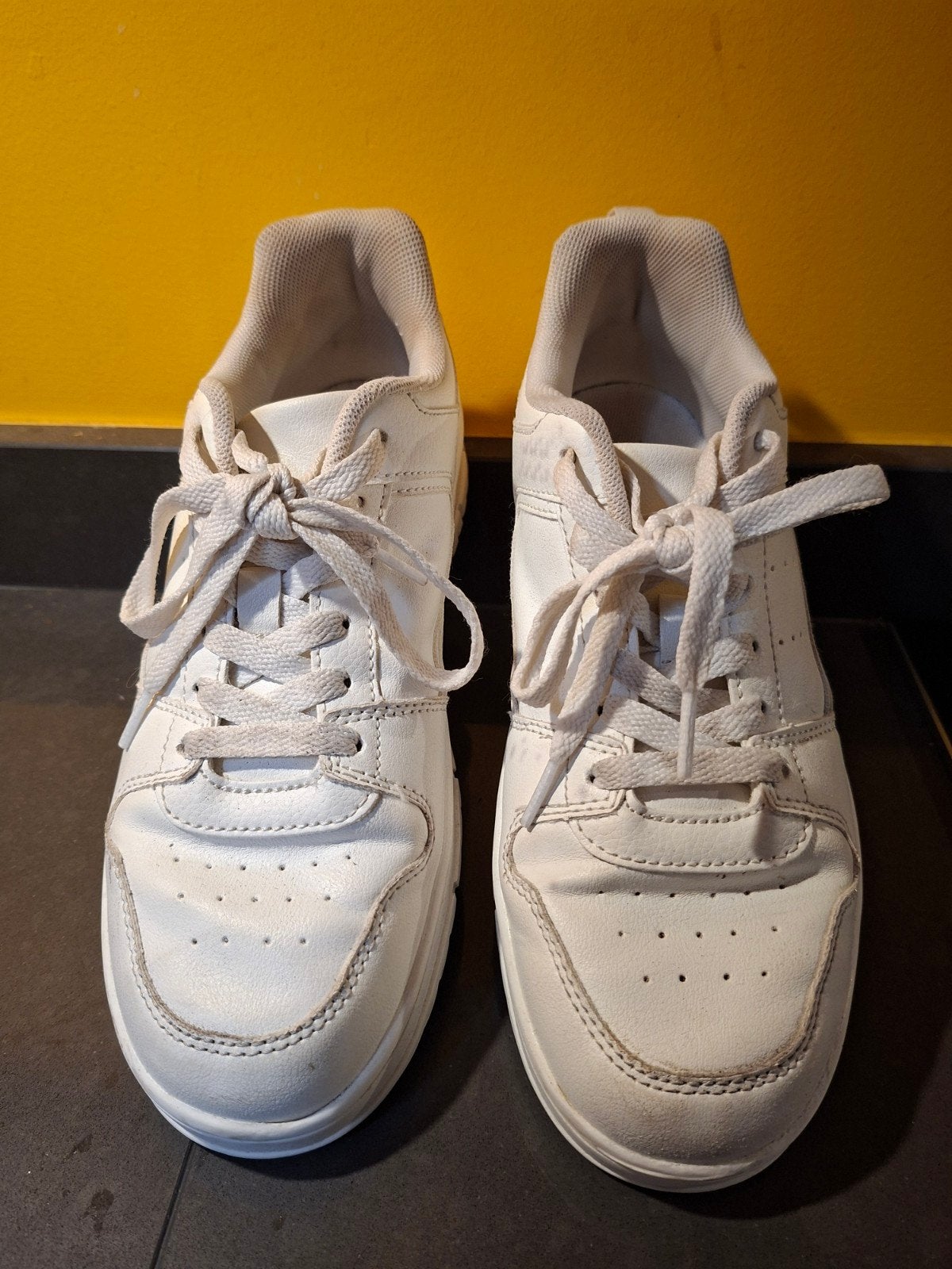 gymschoen maat 37/38 meisje, Kinderen en Baby's, Kinderkleding | Schoenen en Sokken, Gebruikt, Meisje, Sportschoenen, Ophalen of Verzenden
