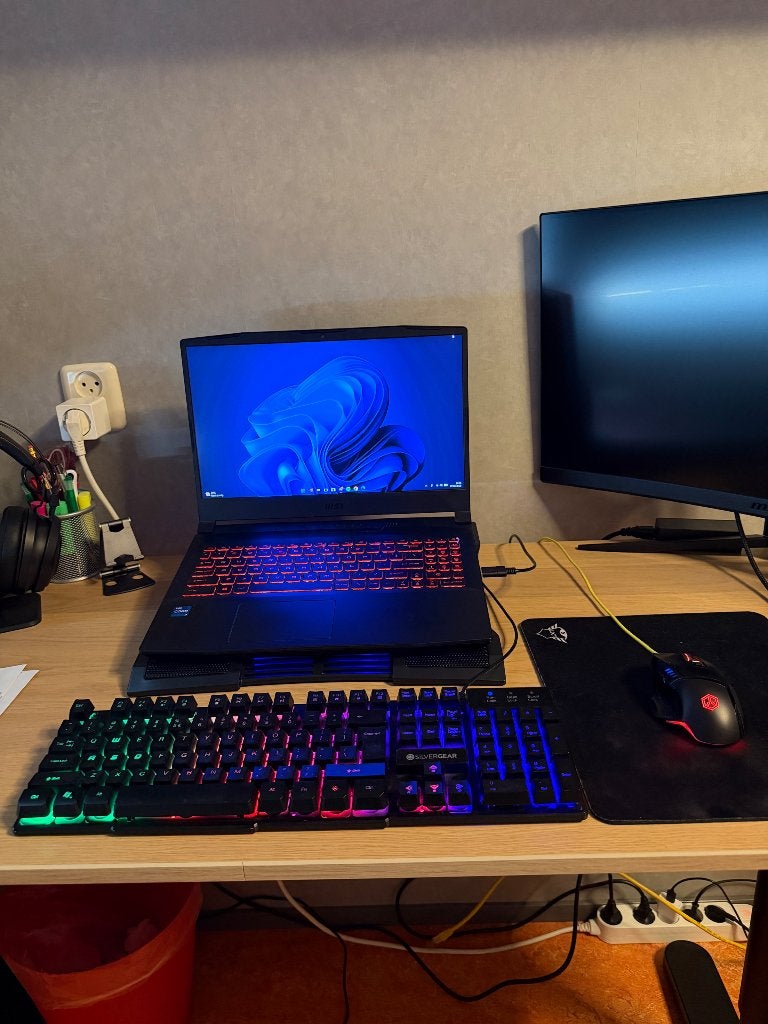 MSI Katana GF66 11-UC, Gebruikt, 2 tot 3 Ghz, Gaming, SSD