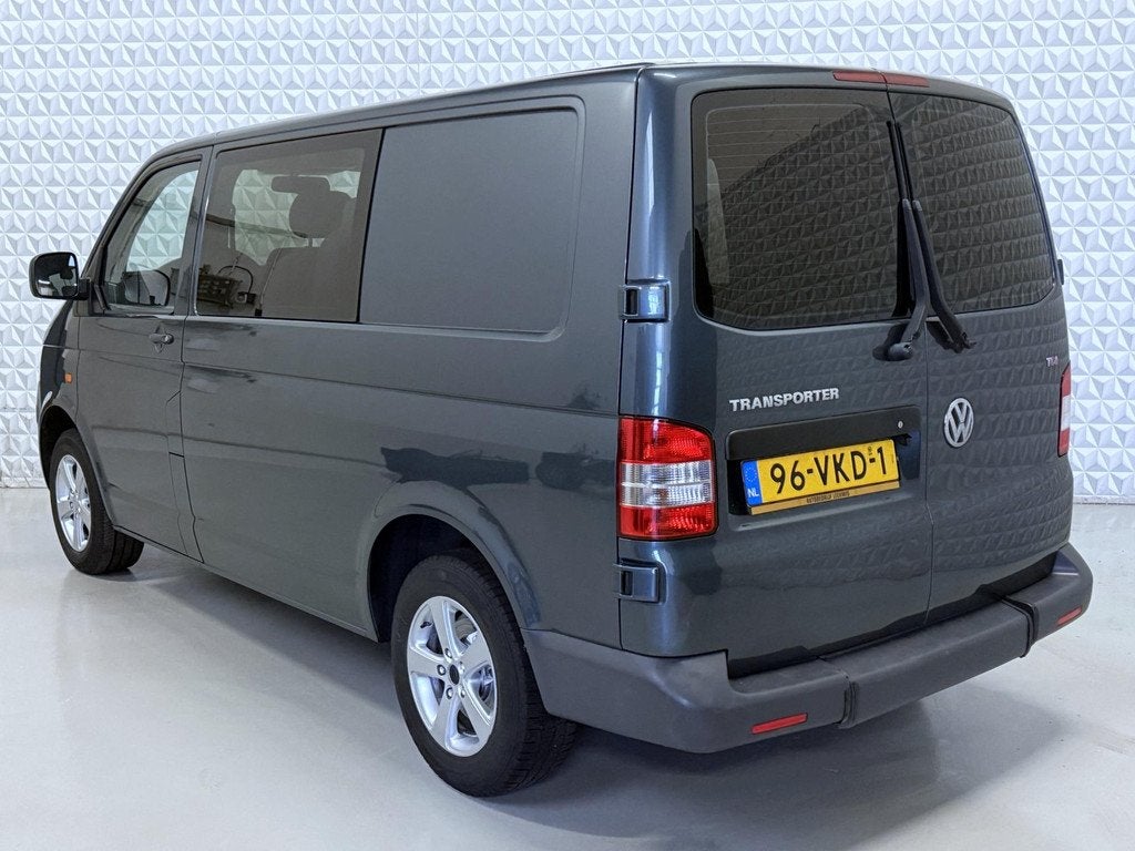 Volkswagen Transporter 2.5 TDI 300 INVALIDE AANGEPAST! (2007, Auto's, Voorwielaandrijving, Gebruikt, Volkswagen, 1864 kg