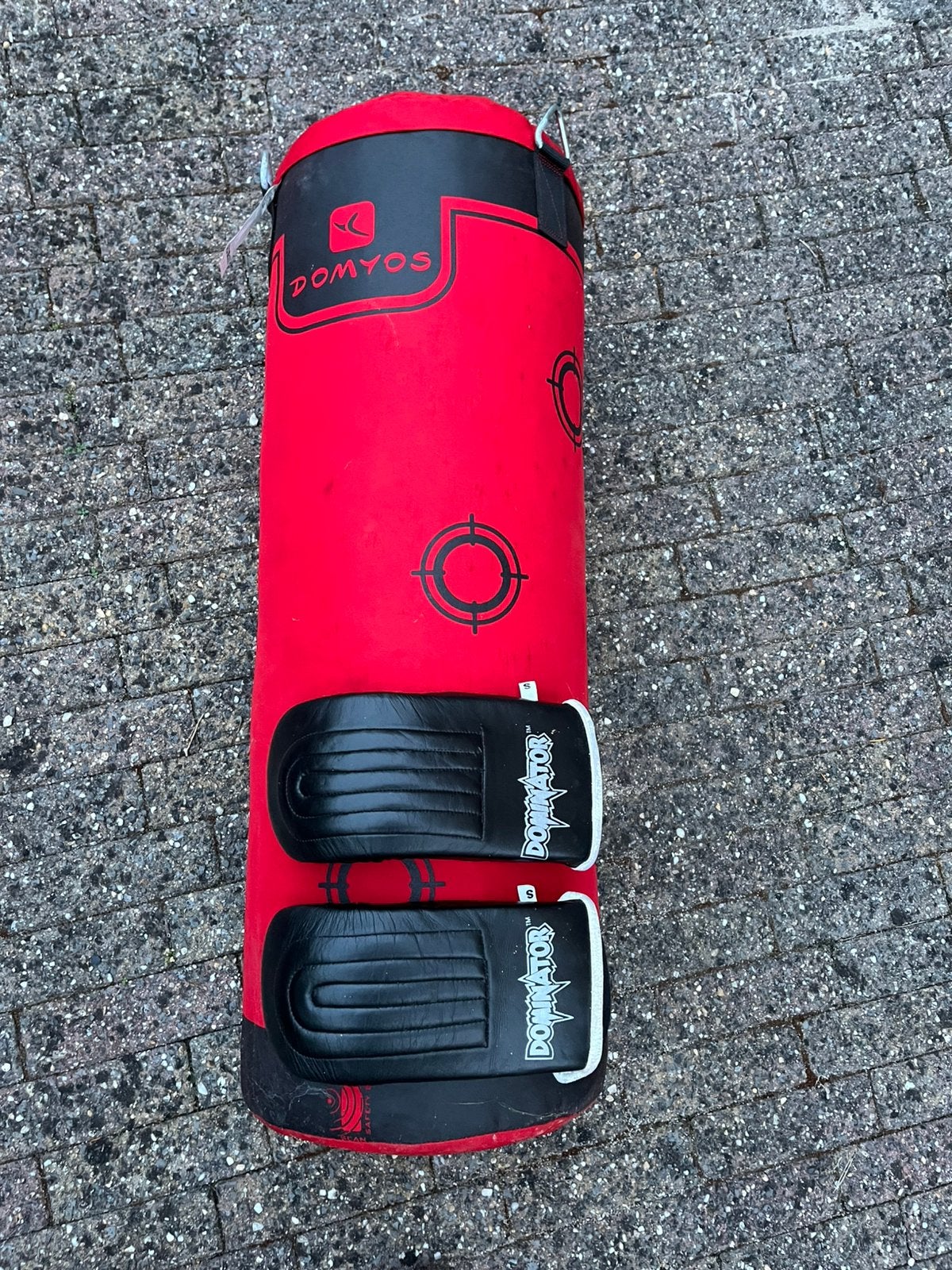 Domyos bokszak met handschoenen, Sport en Fitness, Boksen, Ophalen, Gebruikt, Bokszak