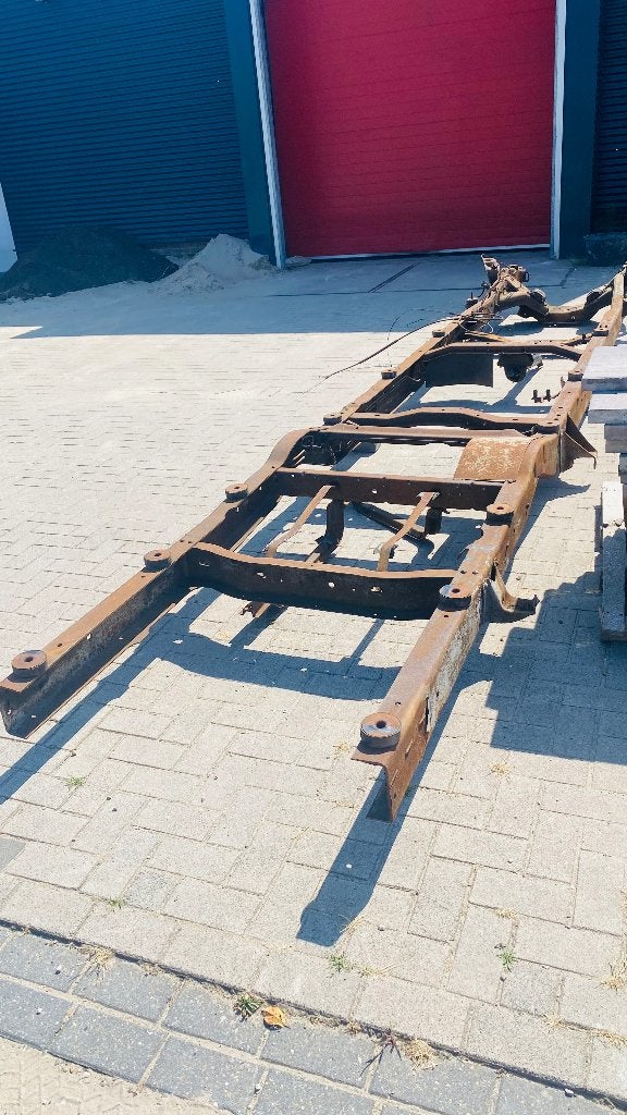 Chassis met kenteken, Particulier, Benzine, Half-integraal