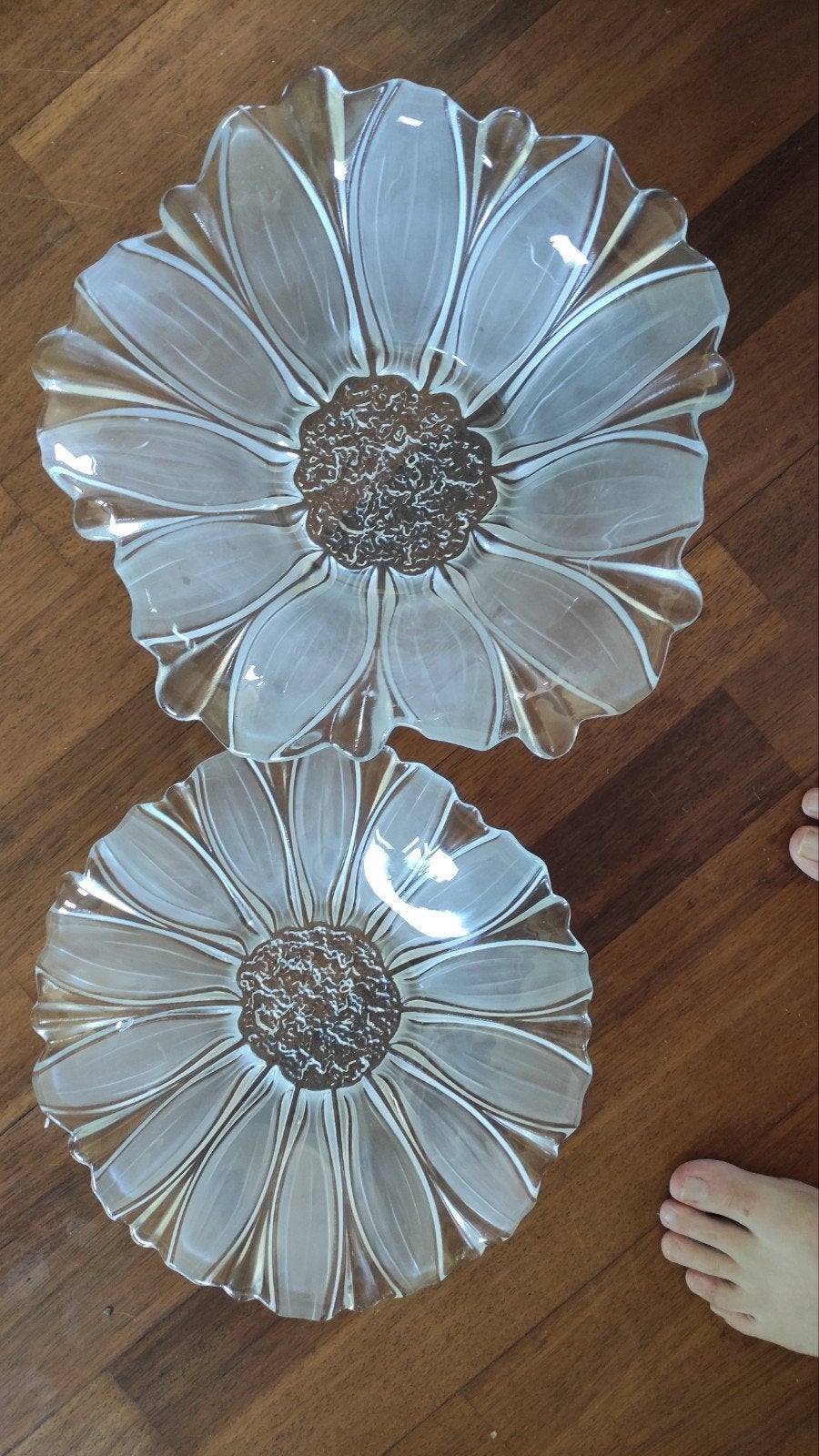 Twee Mikasa zonnebloem schalen van glas, Ophalen of Verzenden