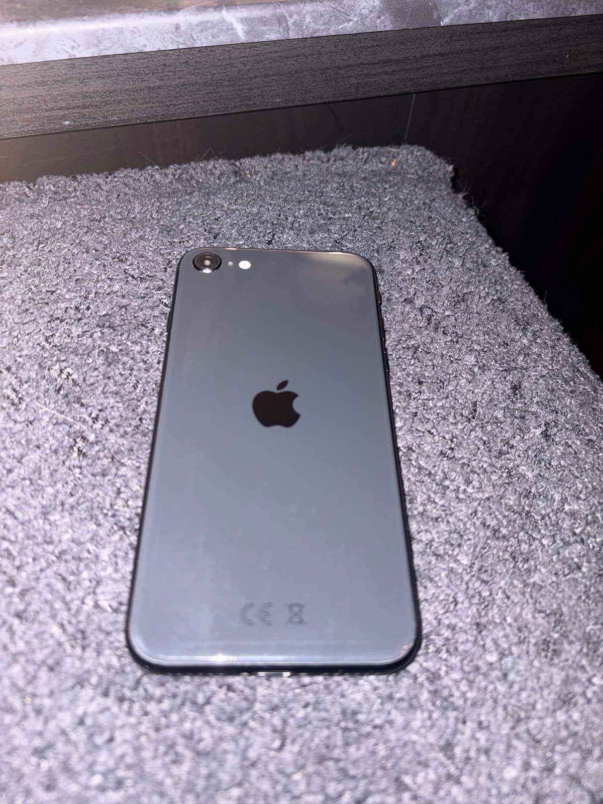 Apple iPhone SE 2020, 64GB, nette staat, Gebruikt, Ophalen of Verzenden, 64 GB, Zonder simlock