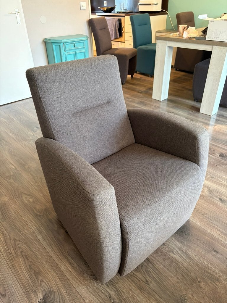 Grijze relaxfauteuil, Gebruikt, Minder dan 75 cm, Stof, 50 tot 75 cm