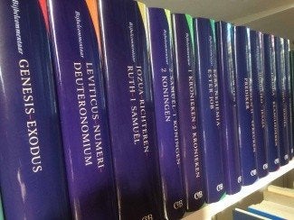 Complete Studiebijbel - OT  (12 dln) -  NT (17 dln), Ophalen, Zo goed als nieuw, Diverse auteurs, Christendom | Protestants