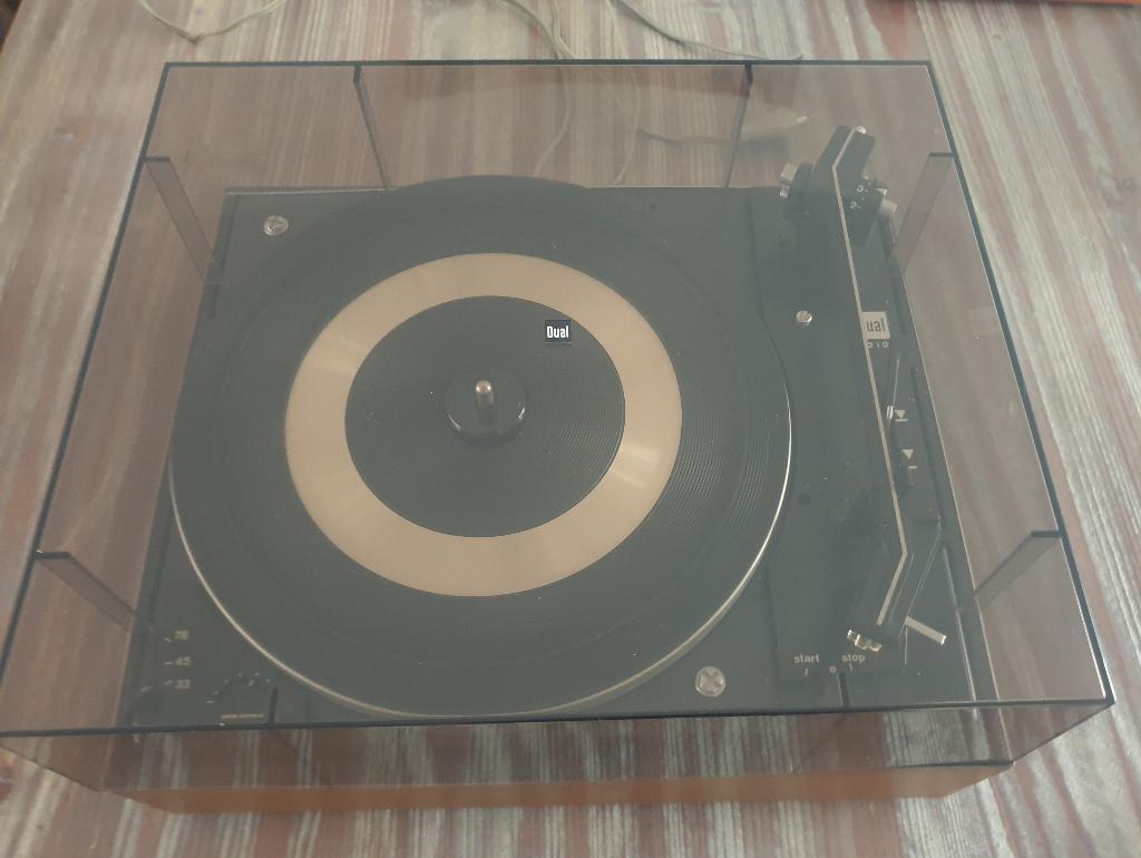 DUAL CS10 ( 1210 ) platen speler met klein defect, Audio, Tv en Foto, Ophalen, Automatisch, Platenspeler, Niet werkend
