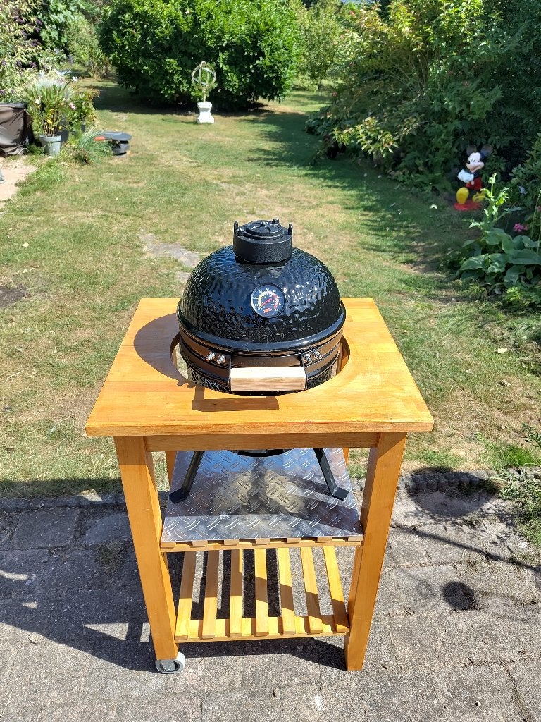 13 inch Kamado BBQ compleet met tafel & hitteschild, Ophalen, Zo goed als nieuw, Onbekend, Met accessoires