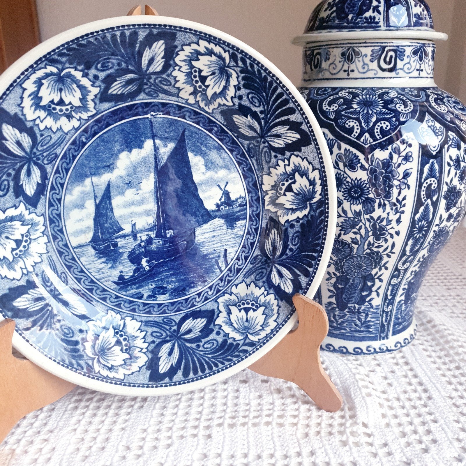 Delfts Blauw deksel vaas en bord - Royal Sphinx Holland, Antiek en Kunst, Ophalen