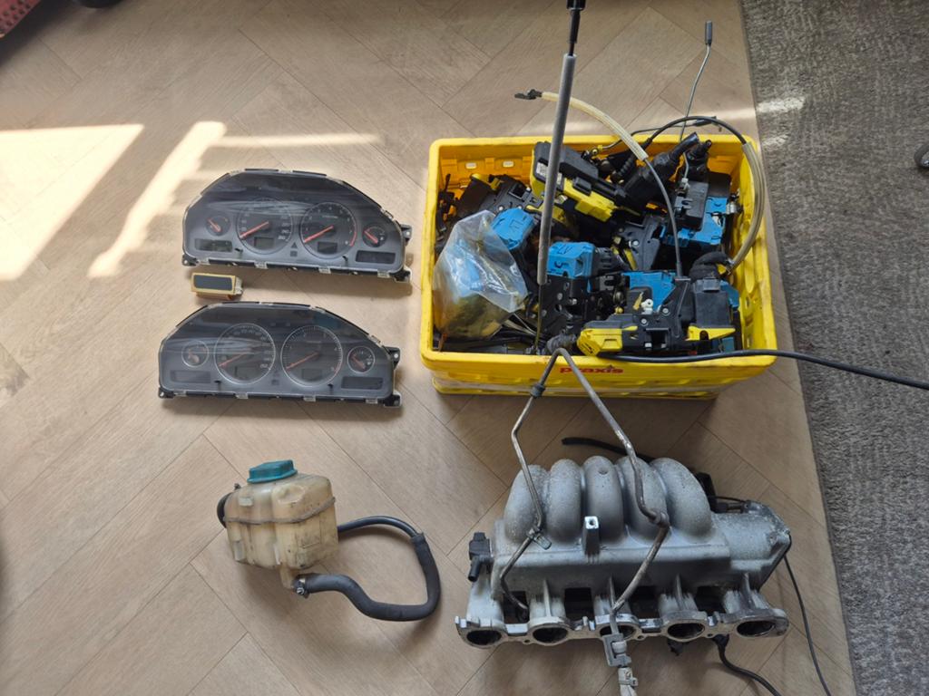 Diverse Volvo S60, S80 en V70 onderdelen 2000 - 2006, Ophalen of Verzenden, Volvo