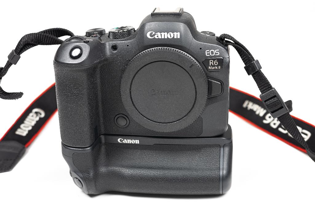 2x Canon EOS R6 Mark II + Battery Grip + accu's, Audio, Tv en Foto, Fotocamera's Digitaal, Ophalen of Verzenden, Zo goed als nieuw
