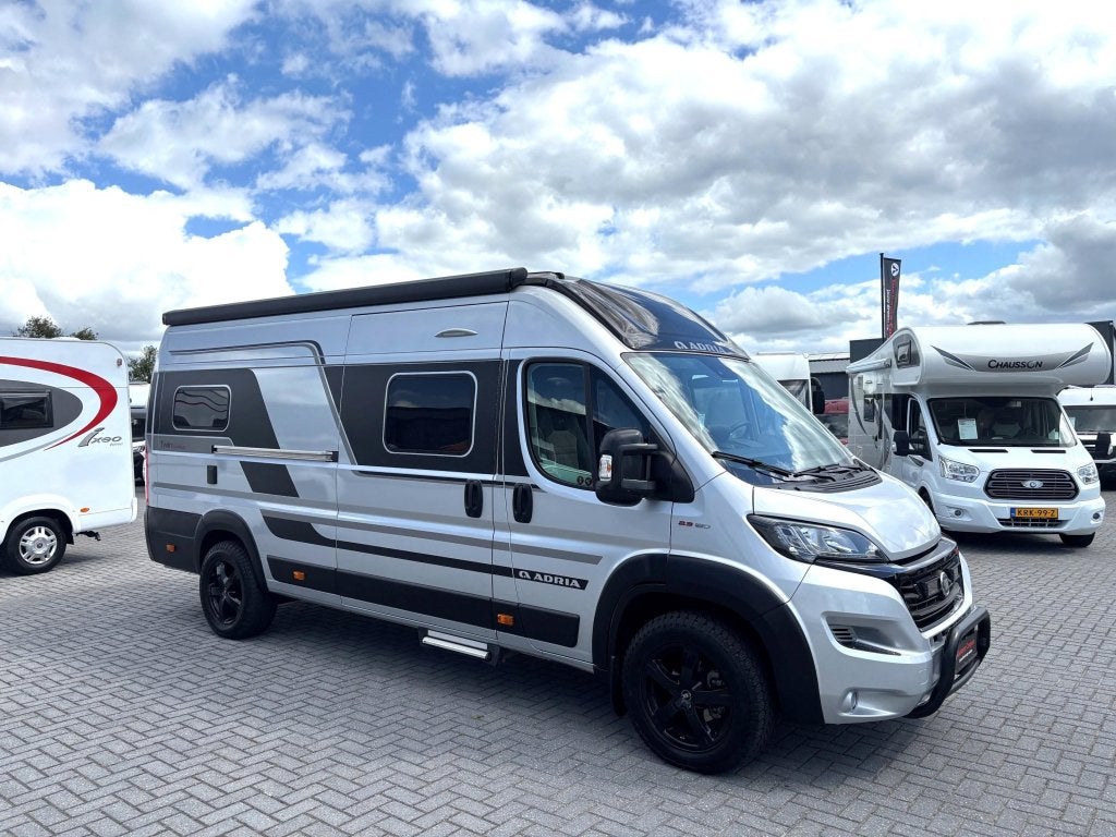 Adria Twin 640SLB Automaat/Enkele-bedden/2020/Euro-6/160PK!, Automaat, Buscamper of Camperbus, Fiat, 6 tot 7 meter