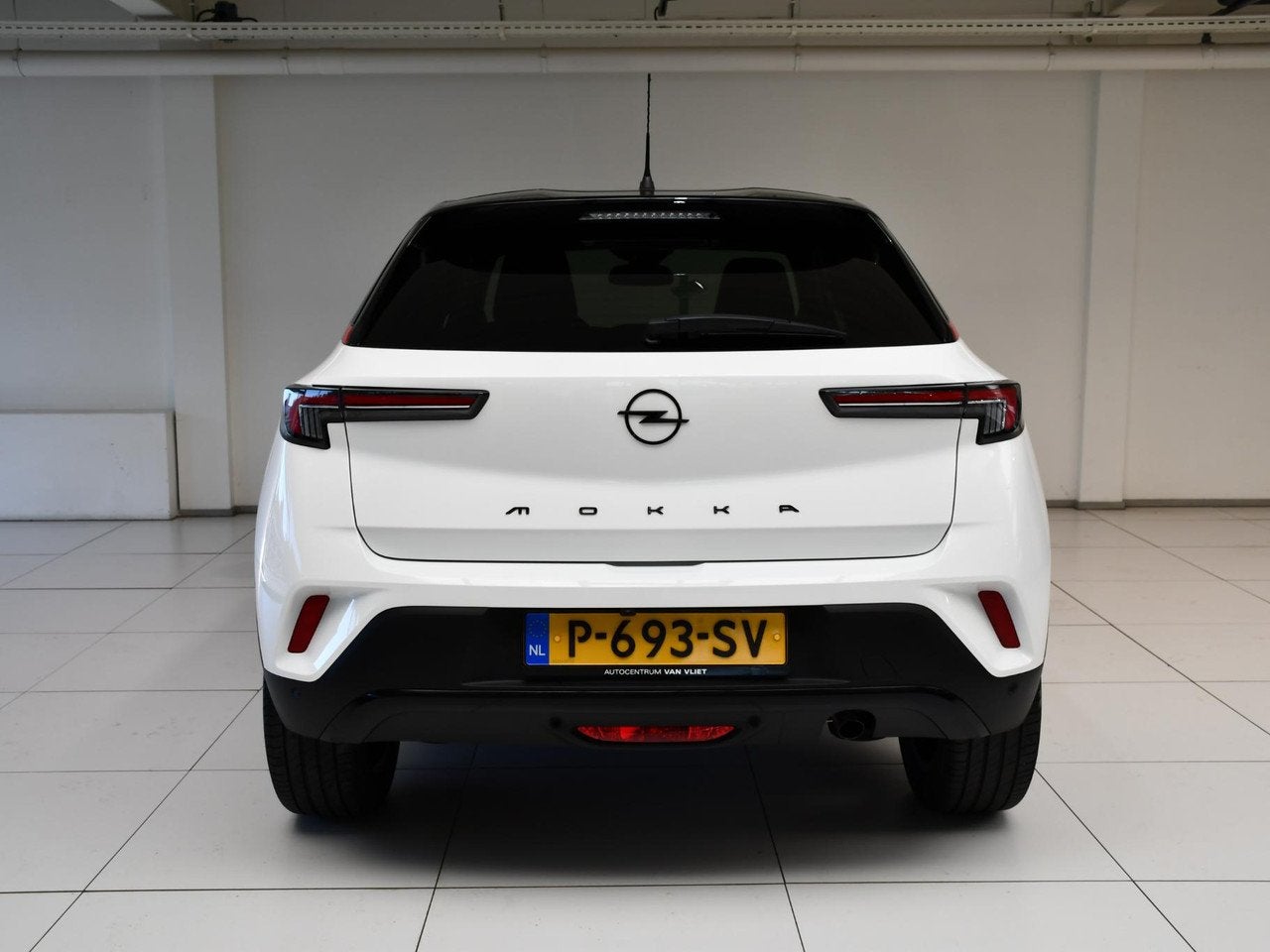 Foto 22 van Opel Mokka 1.2 GS Line | Navigatie | Blind Spot Monitor | Ac