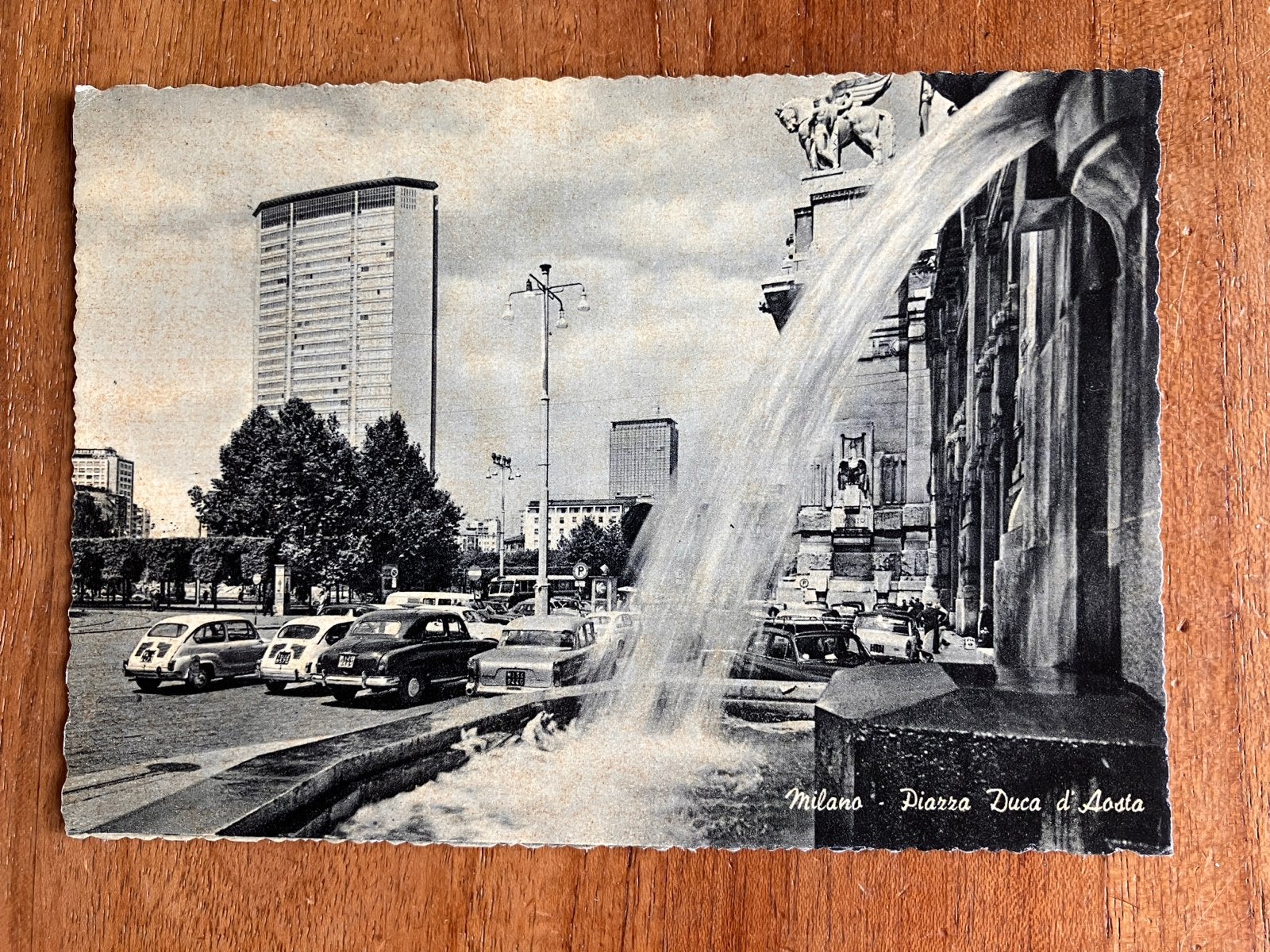 Milaan, Milano - Piazza Duca d'Aosta, Italië, Ophalen of Verzenden, 1940 tot 1960, Ongelopen, Italië