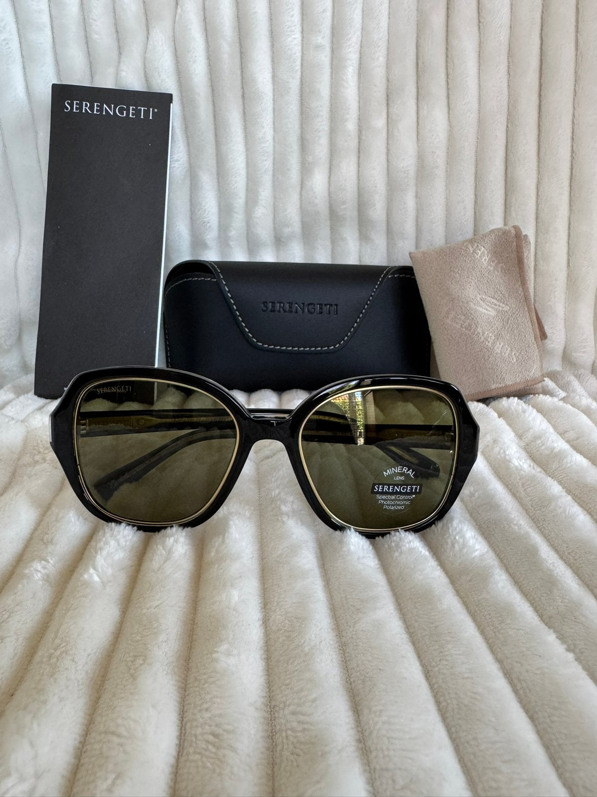 Serengeti Hayworth SS538001  garantie en btw-factuur, Zonnebril, Verzenden, Nieuw, Nvt