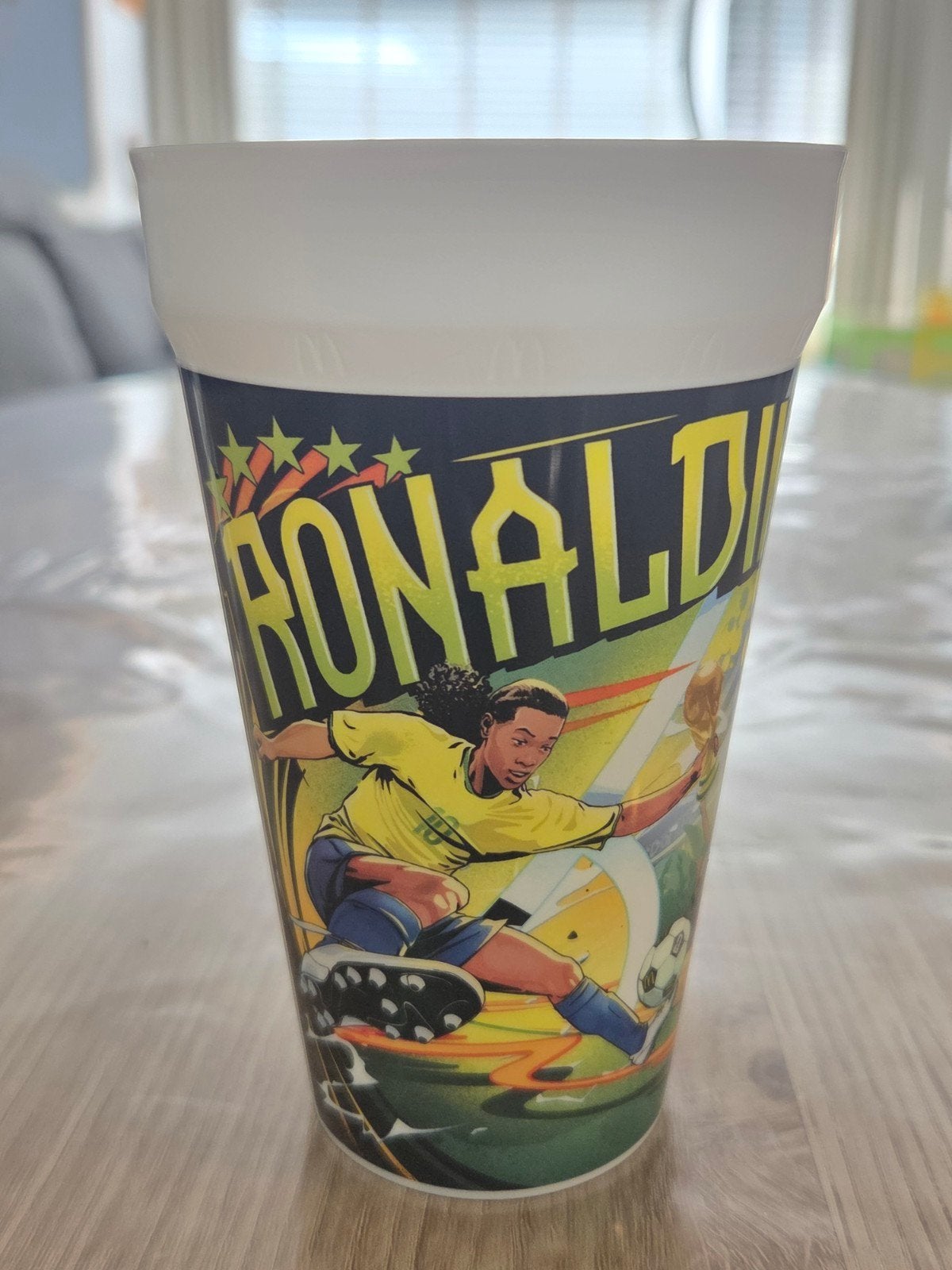 Ronaldinho McDonald's FIFA Wereldbeker Beker, Verzamelen, Sportartikelen en Voetbal, Ophalen, Nieuw, Overige sporten, Overige typen