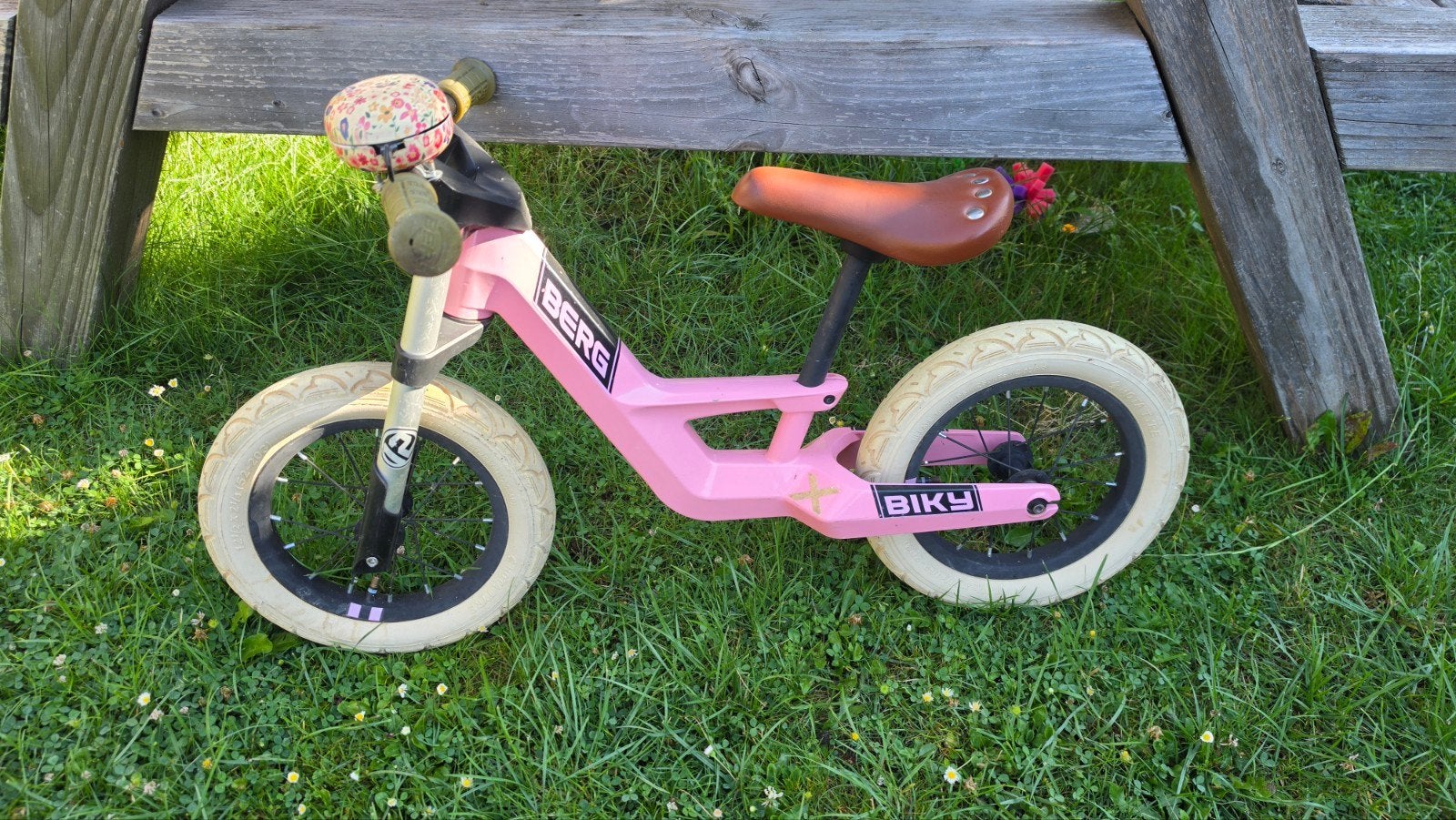 BERG Biky Loopfiets Roze - Zo goed als nieuw, Ophalen, Zo goed als nieuw, Loopfiets