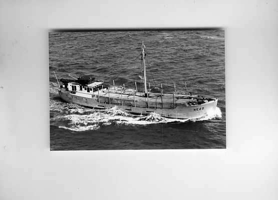 scheepvaart-foto-nezo, Ophalen of Verzenden, Zo goed als nieuw, Motorboot, Boek of Tijdschrift