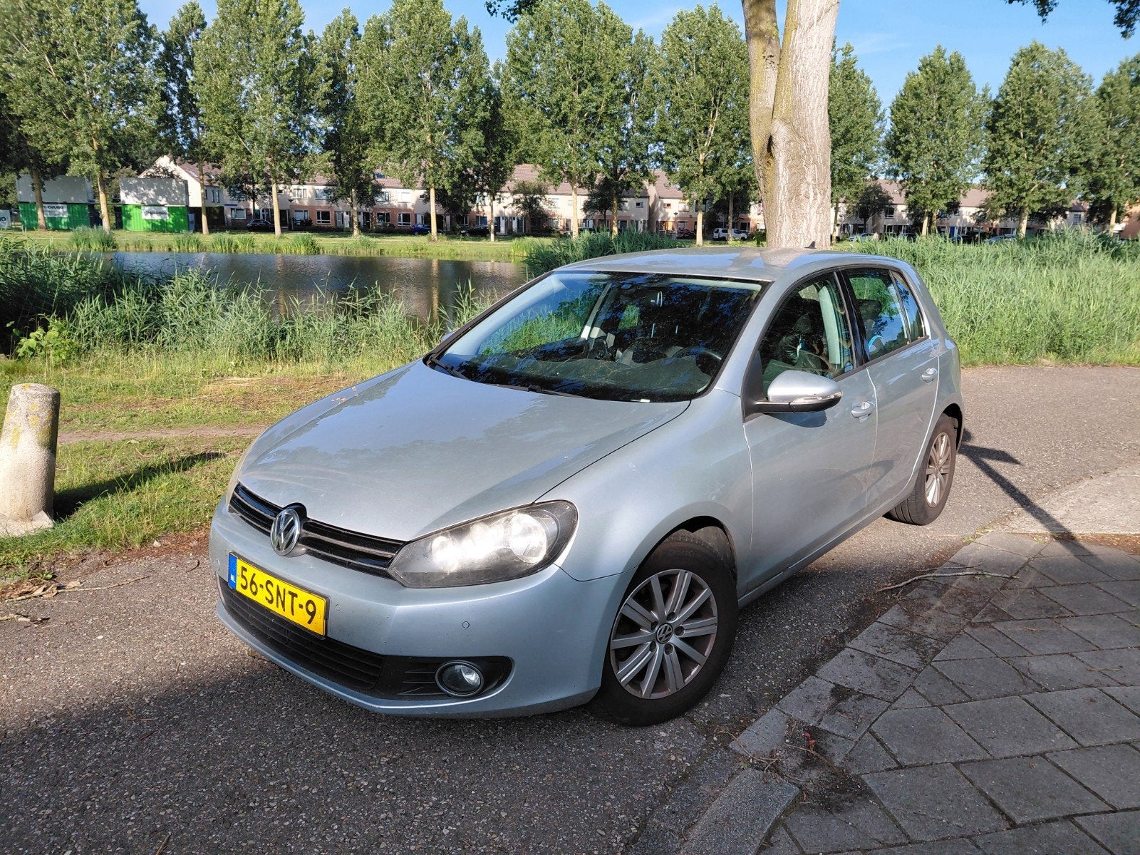 Volkswagen Golf 1.6 TDI 77KW Bluemotion 5D 2011 Grijs, Ophalen, Gebruikt