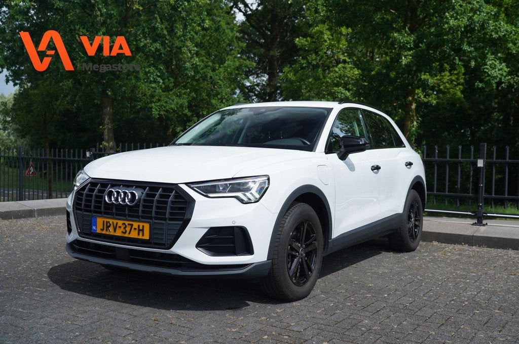 Audi Q3 Black & White S-Edition | 45e TFSI PHEV | Trekhaak |, Auto's, Audi, Bedrijf, Te koop, Q3, ABS, Adaptieve lichten, Adaptive Cruise Control