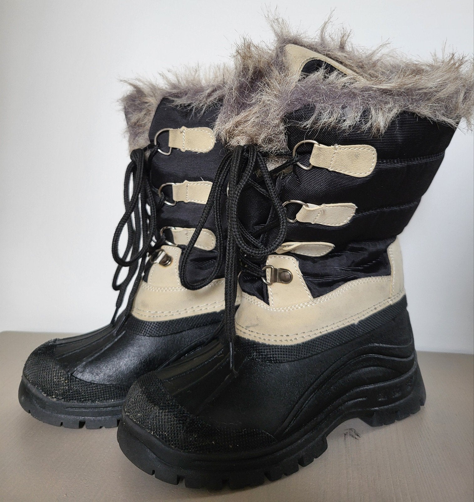 Stoere Kinder Snowboots met Bontkraag – Maat 31, Ophalen of Verzenden, Zo goed als nieuw, Jongen of Meisje, Laarzen