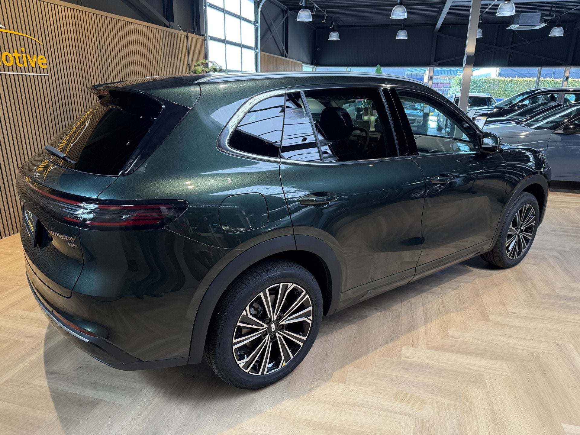 GEELY Starray EM-i 1.5 Max+ LOUNGE | 262pk | phev | panorama, Auto's, Dealer onderhouden, Gebruikt, Huisgarantie, 4 cilinders