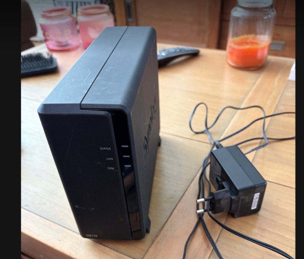 Synology DS115, Ophalen