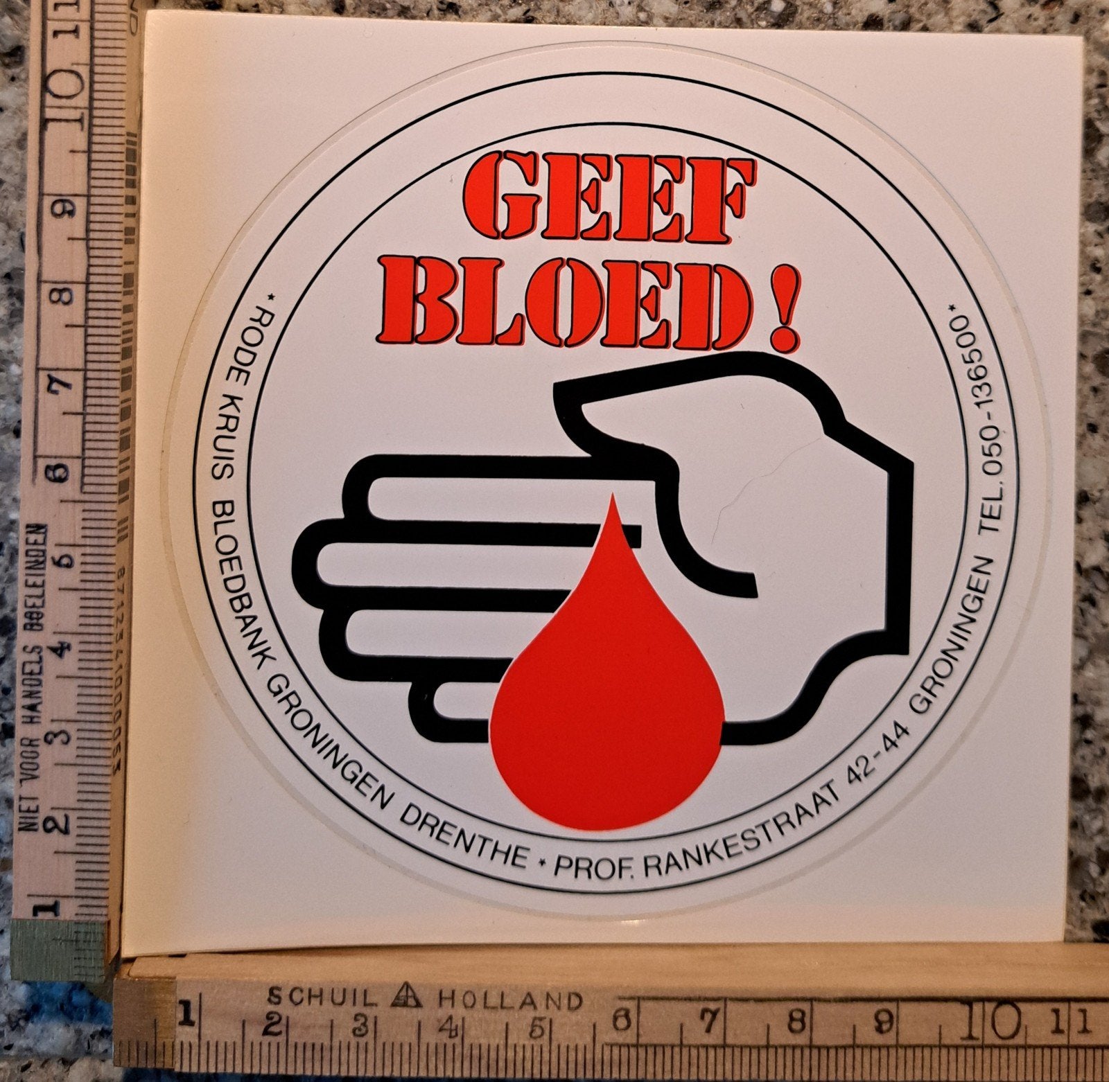 Vintage sticker geef bloed strip rode kruis Groningen, Ophalen of Verzenden, Zo goed als nieuw