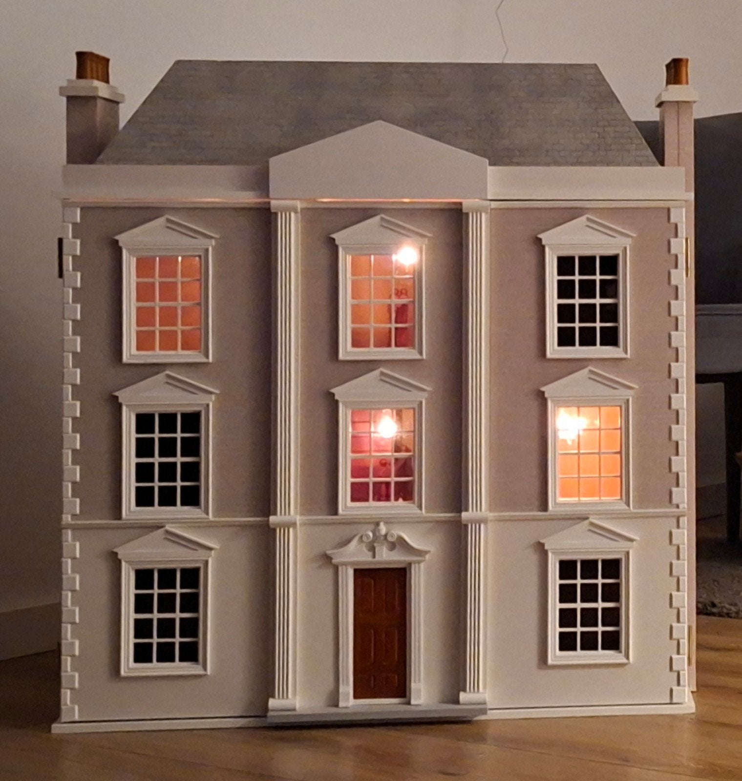 Montgomery hall poppenhuis. h86 x b82 x d43, Ophalen, Zo goed als nieuw, Poppenhuis