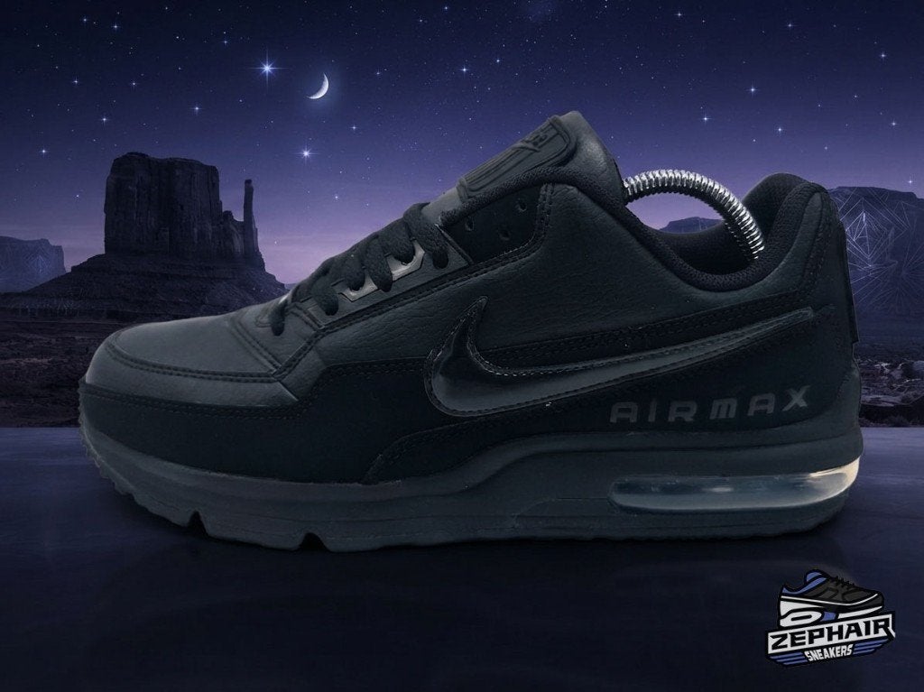 Nike Air Max LTD 'Triple Black' EU44 2023, Kleding | Heren, Schoenen, Colosseum 1, 1213 NL Hilversum, Nederland, Zwart, Nike, Ophalen of Verzenden
