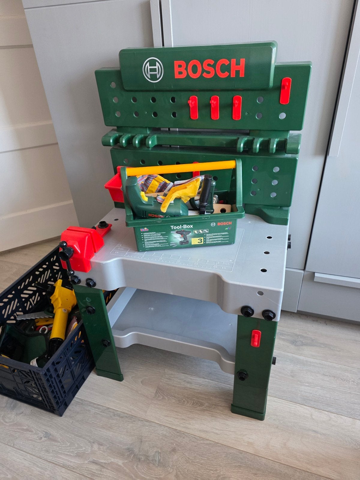 Theo Klein Bosch Werkplaats met veel accessoires, Ophalen, Gebruikt, Bouwen, Met geluid