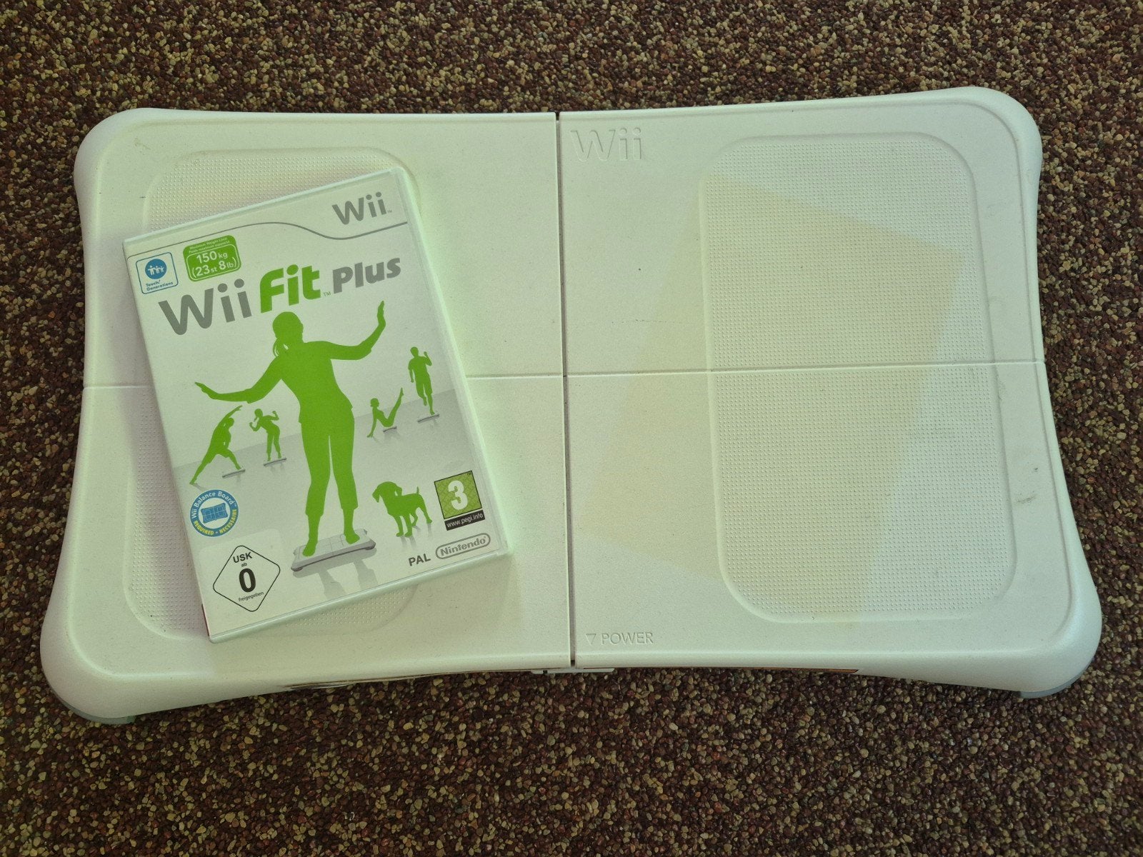 Complete set: Wii Balance Board inclusief de populaire game, Spelcomputers en Games, Spelcomputers | Nintendo Consoles | Accessoires