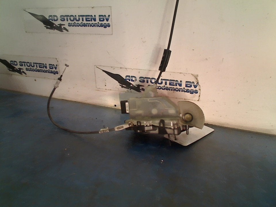 Portierslot Links Voor Opel Vivaro (2020-09/..) PSA084139, Gebruikt, Bahnhofsplatz, Rüsselsheim am Main 65423, , Duitsland, Opel