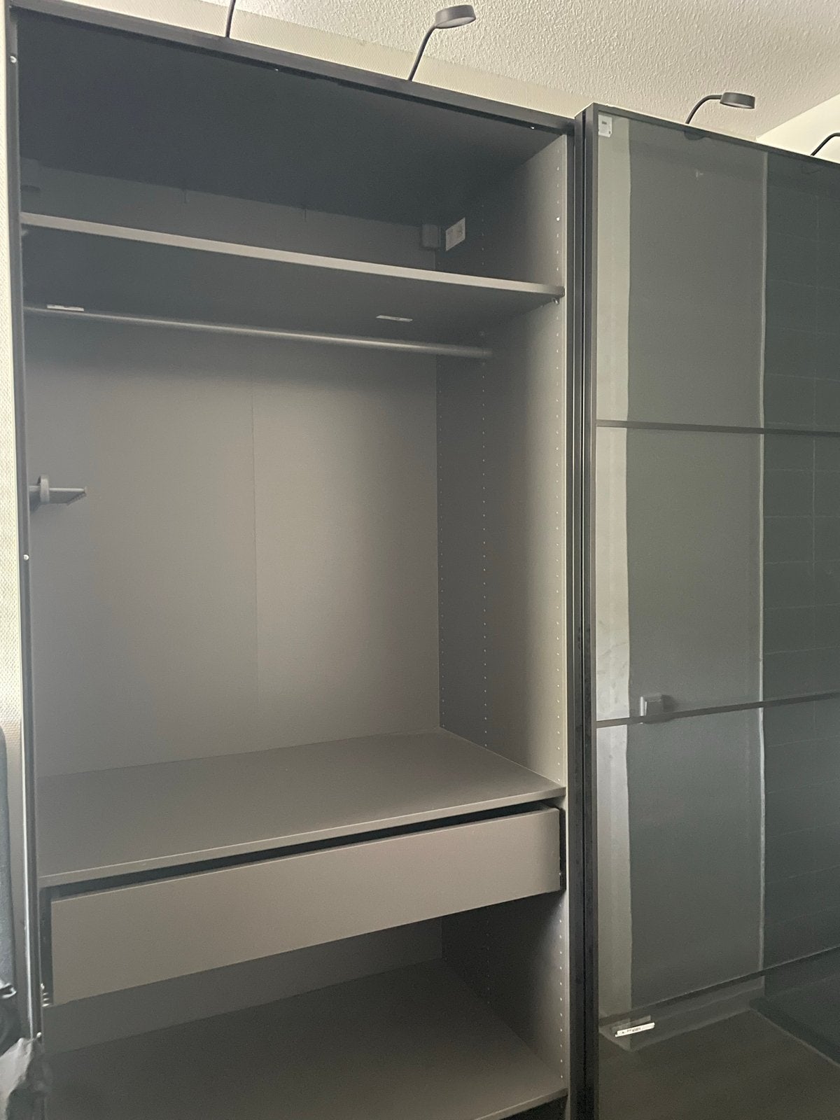 IKEA PAX Kledingkast met schuifdeuren en lades, 200 cm of meer, Zo goed als nieuw, Met lade(s), Overige houtsoorten