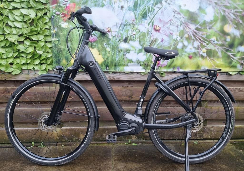 ebike giant dailytour E+0 50 cm middenmotor 625 wh, Fietsen en Brommers, Ophalen, Versnellingen, Zo goed als nieuw, Schijfrem