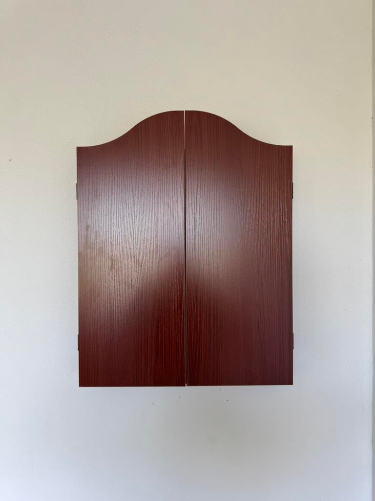 Dartkast + dart bord, Ophalen, Zo goed als nieuw, Dartbord
