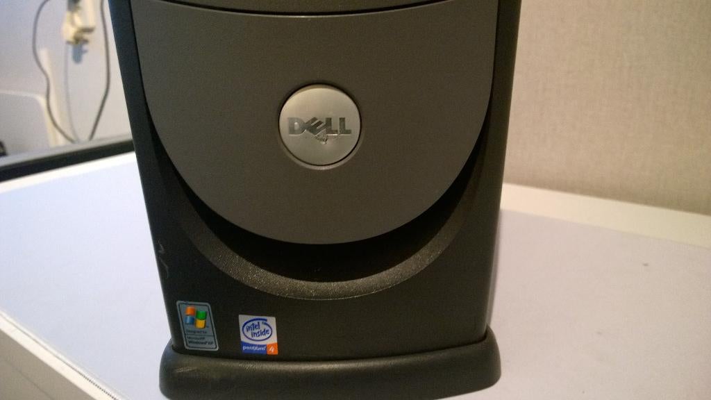 Dell Dimension 4300 Set, Pentium 4, GeForce 2 MX, Win XP, Computers en Software, Ophalen, Dell