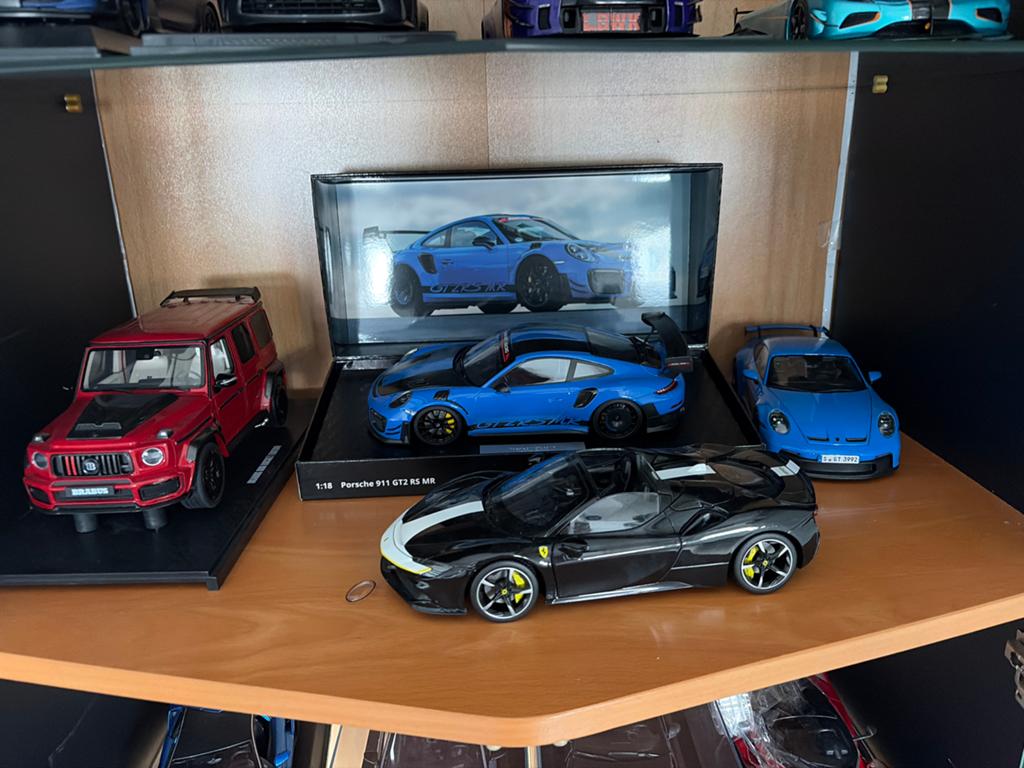 Verzameling modelauto's: Porsche, Brabus, Ferrari, Hobby en Vrije tijd, Modelauto's | 1:43, Ophalen, Zo goed als nieuw, Auto, Overige merken