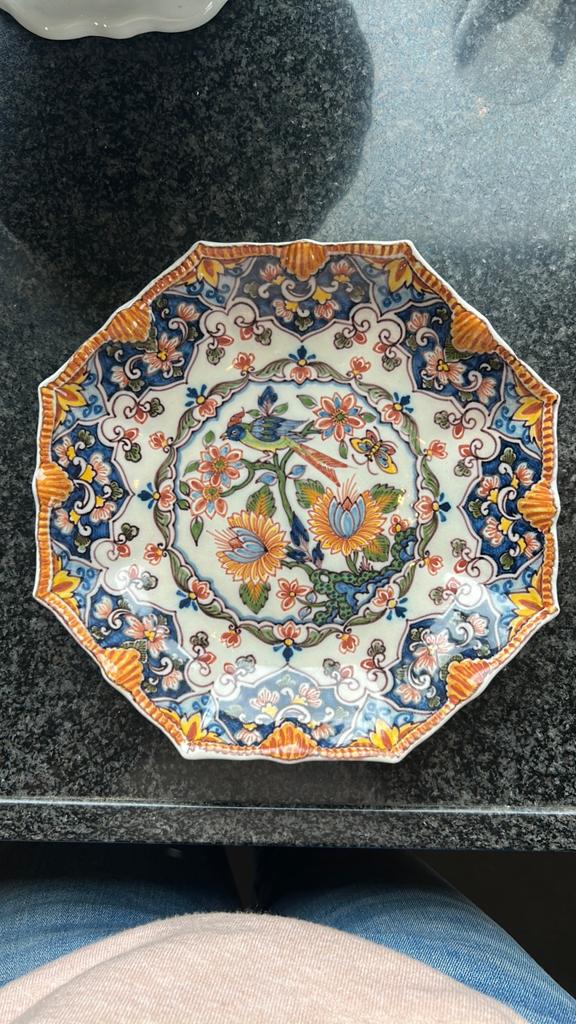Prachtig handgeschilderd Makkum aardewerk bord, Antiek en Kunst, Ophalen of Verzenden