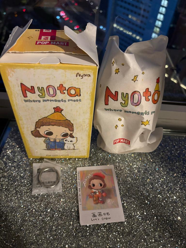 Nyota Let's Draw Pop Mart Figuur - Nieuw in doos, Ophalen of Verzenden, Nieuw