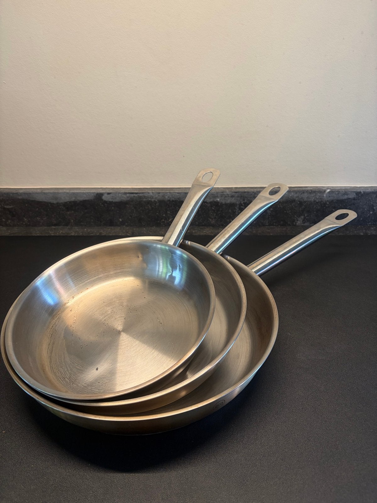 Carl Schmidt Sohn RVS koekenpannen set (18, 20, 24 cm), Huis en Inrichting, Gebruikt, Inductieplaat, Pannenset, Ophalen of Verzenden