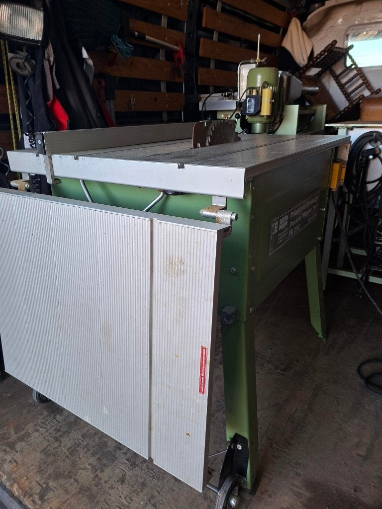 Zaagtafel 220V - Robuust en Krachtig, Gebruikt, Cirkelzaag, Onbekend, 70 mm of meer