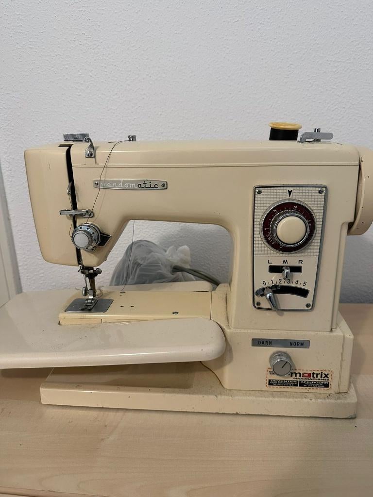 Naaimachine, Hobby en Vrije tijd, Naaimachines en Toebehoren, Ophalen, Gebruikt, Naaimachine, Overige merken