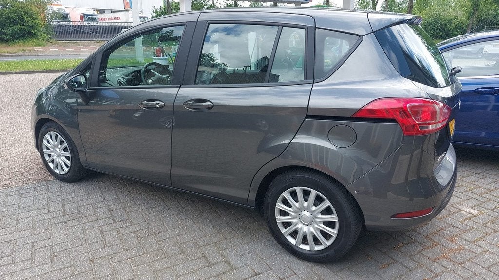 Ford B-Max 1.0 EcoBoost Style nieuwe distributie / garantie, Auto's, Ford, 101 pk, Gebruikt, Start-stop-systeem, Origineel Nederlands