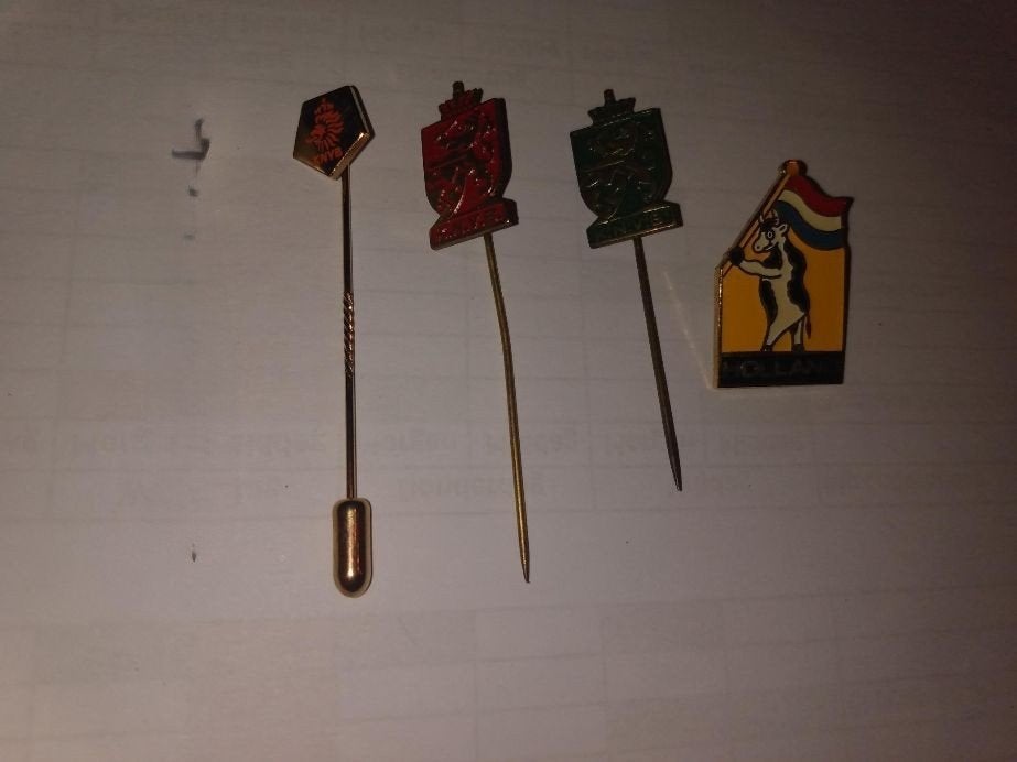 Speldjes KNVB, Verzamelen, Ophalen of Verzenden, Zo goed als nieuw, Sport, Speldje of Pin