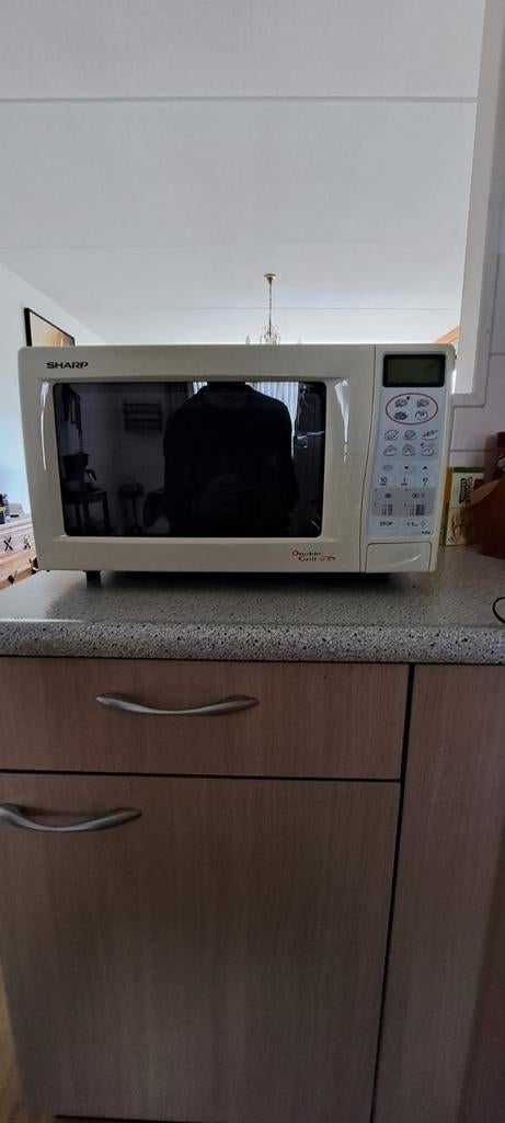 Sharp combi magnetron, Witgoed en Apparatuur, Magnetrons, Ophalen, Gebruikt