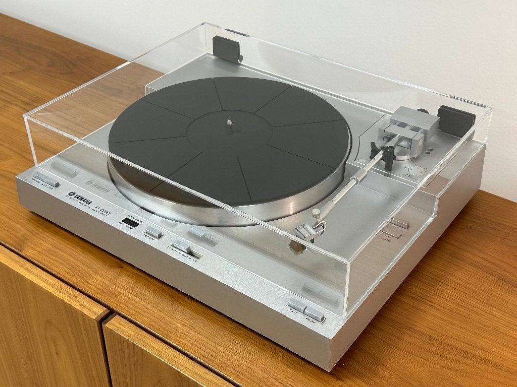 Nieuwe stofkap Yamaha P-350, P-450, P-550, P-650, Audio, Tv en Foto, Overige merken, Info@intovinyl.com, Nieuw, Ophalen of Verzenden